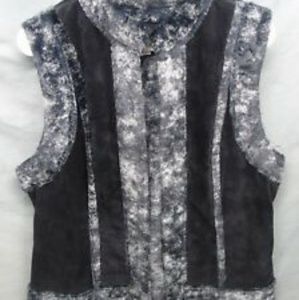 FAUX LEATHER SLEEVELESS WOMENS JACKET